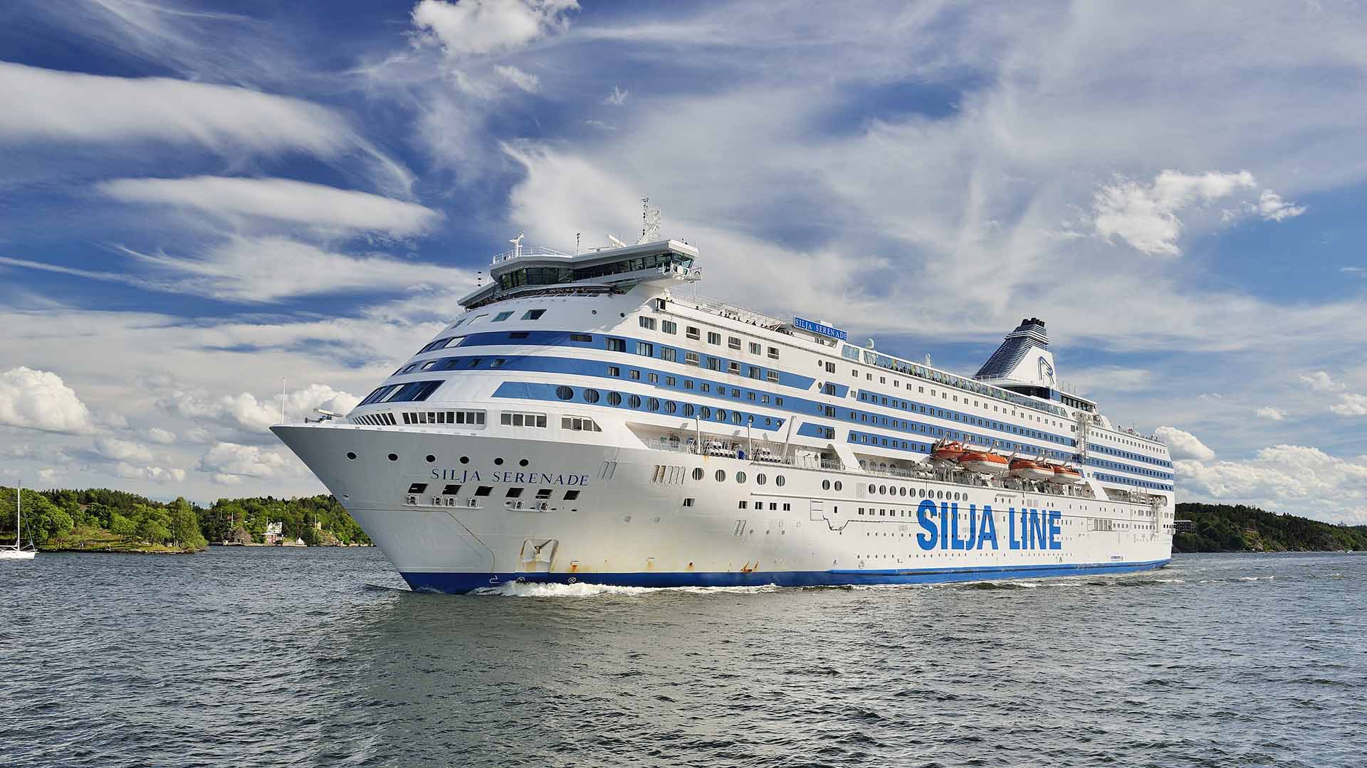 header-Silja_Serenade_in_Stockholm-2.jpg